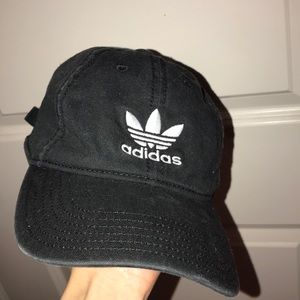 Adidas hat 🧢